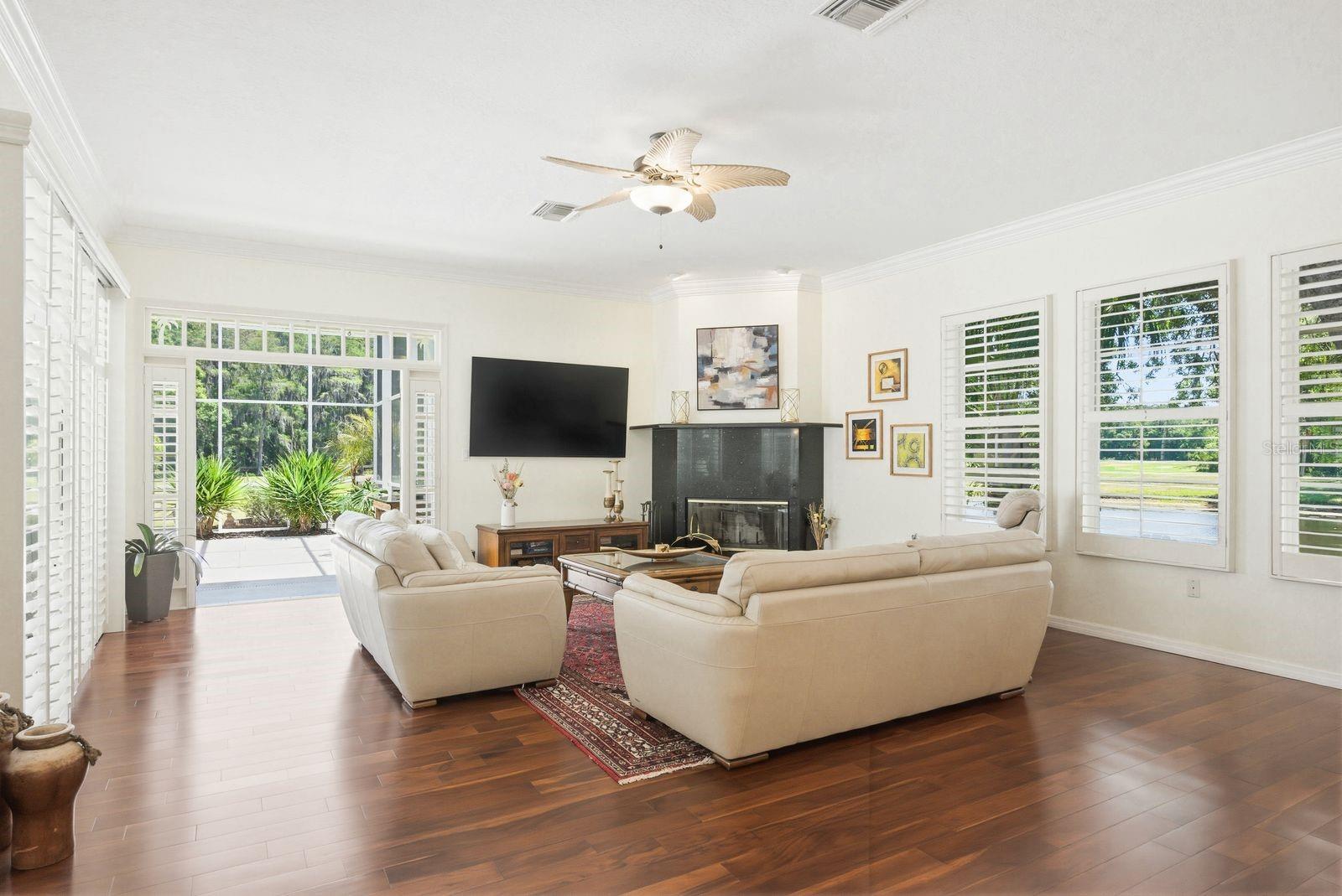 CRESCENT OAKS COUNTRY CLUB PH 1 - Residential