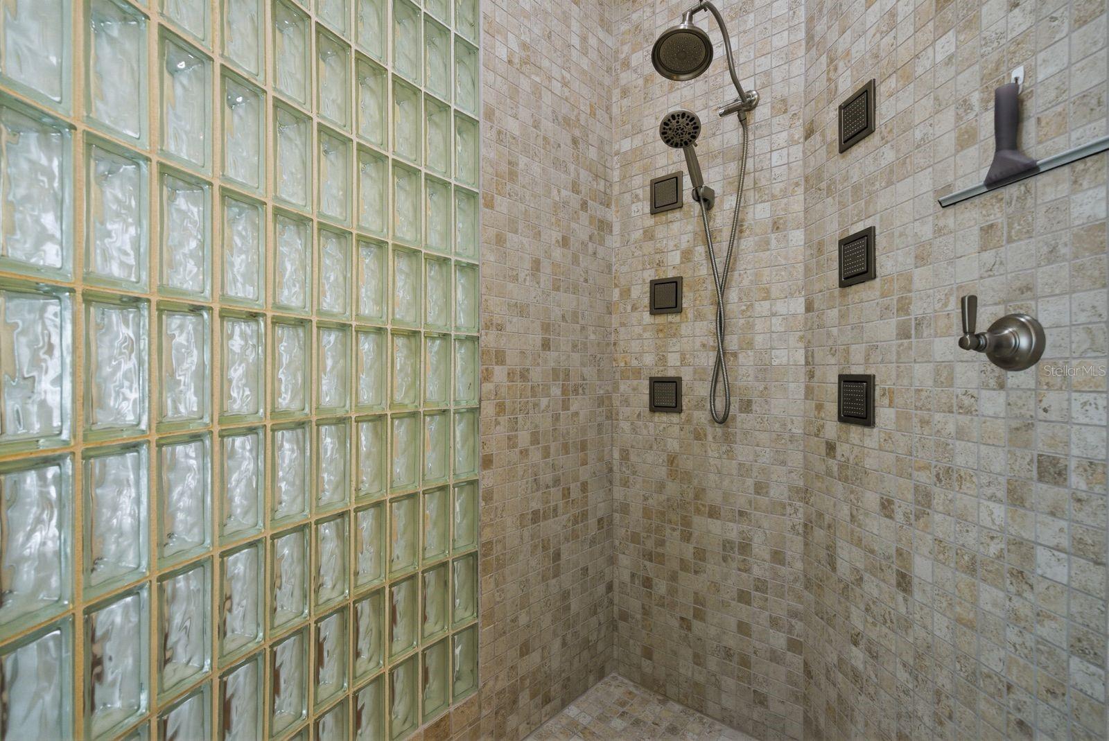 CRESCENT OAKS COUNTRY CLUB PH 1 - Residential