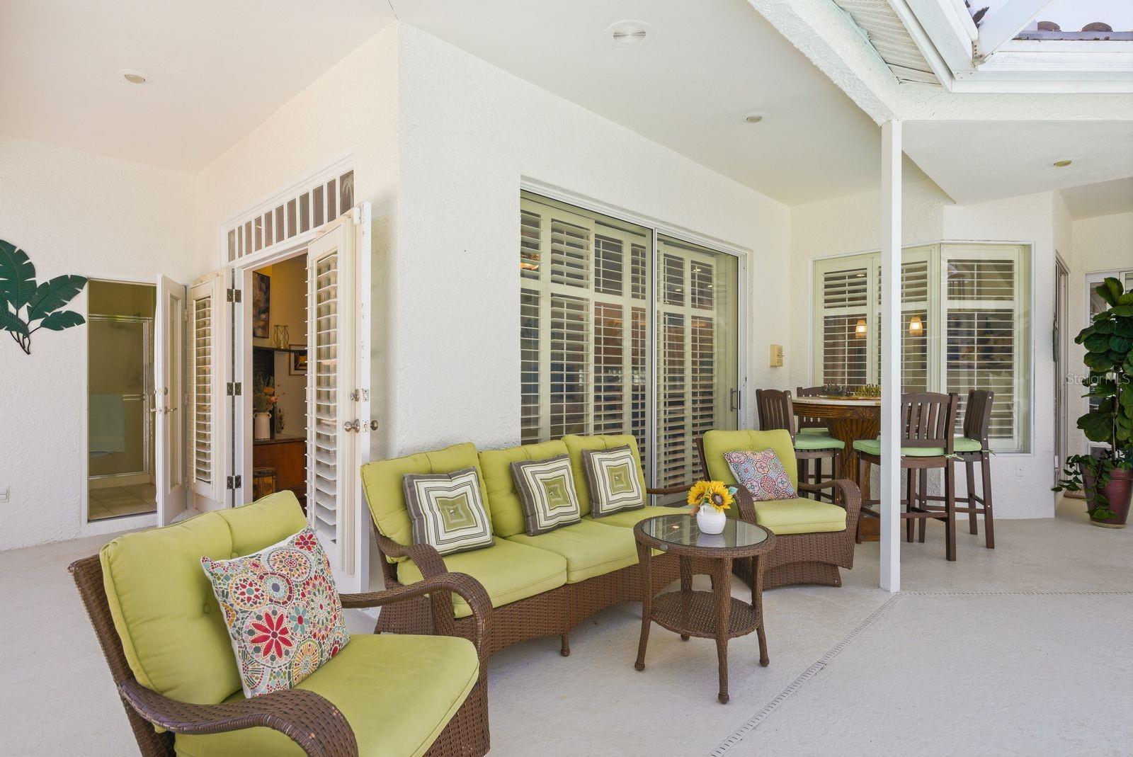 CRESCENT OAKS COUNTRY CLUB PH 1 - Residential