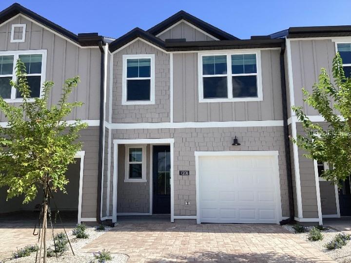 1208 BLUEWATER LANE