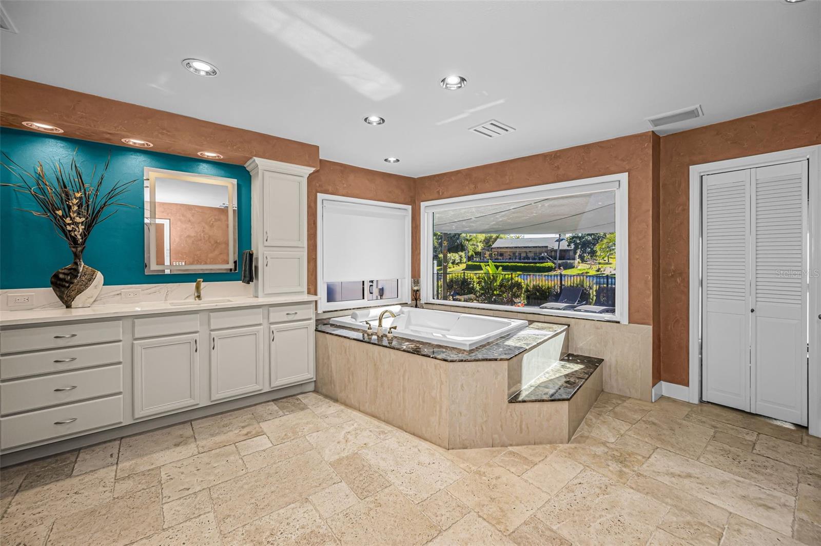 AUTUMN WOODS-UNIT II - Residential