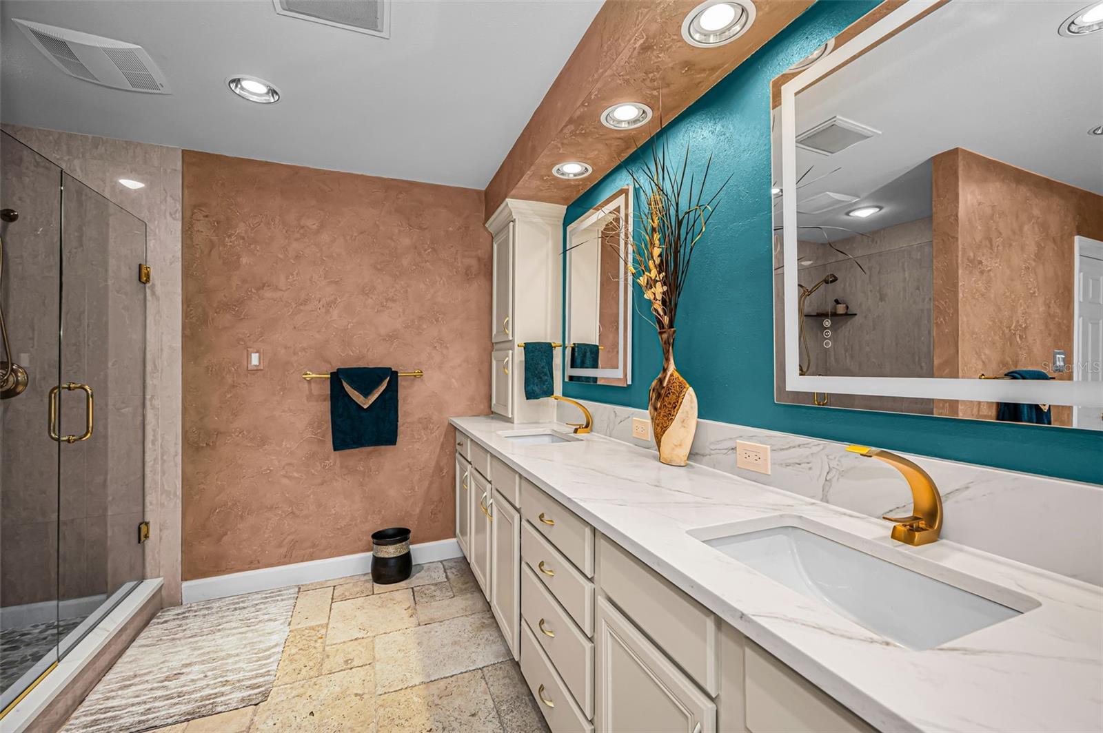 AUTUMN WOODS-UNIT II - Residential