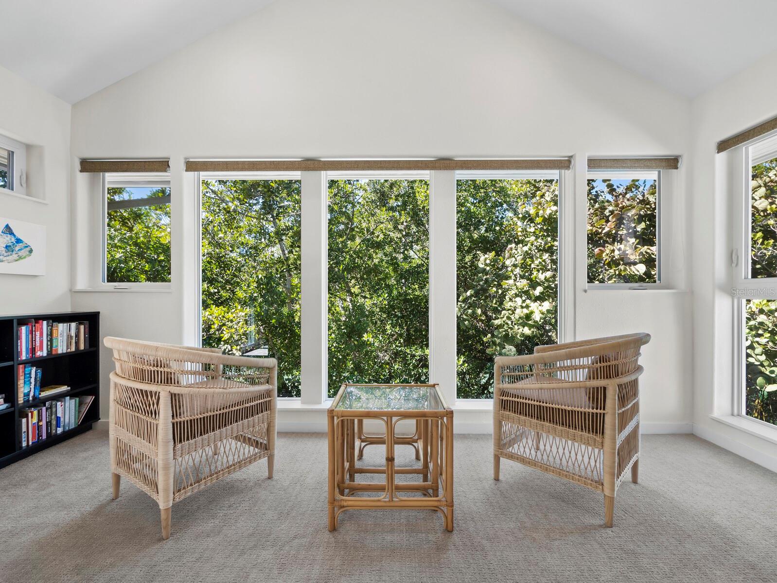 LANDS END - Residential