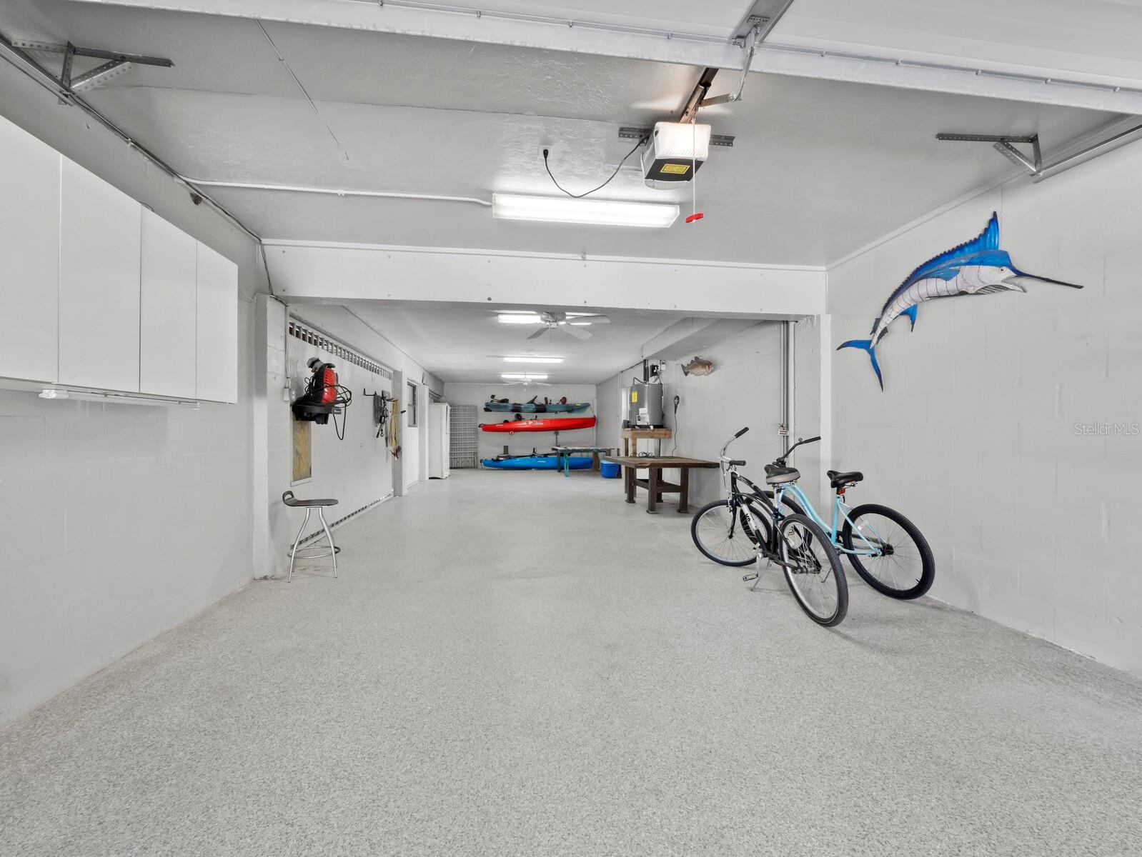 LANDS END - Residential