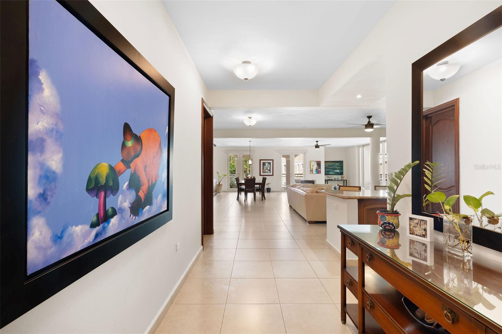 355 HARBOUR DRIVE 2C South