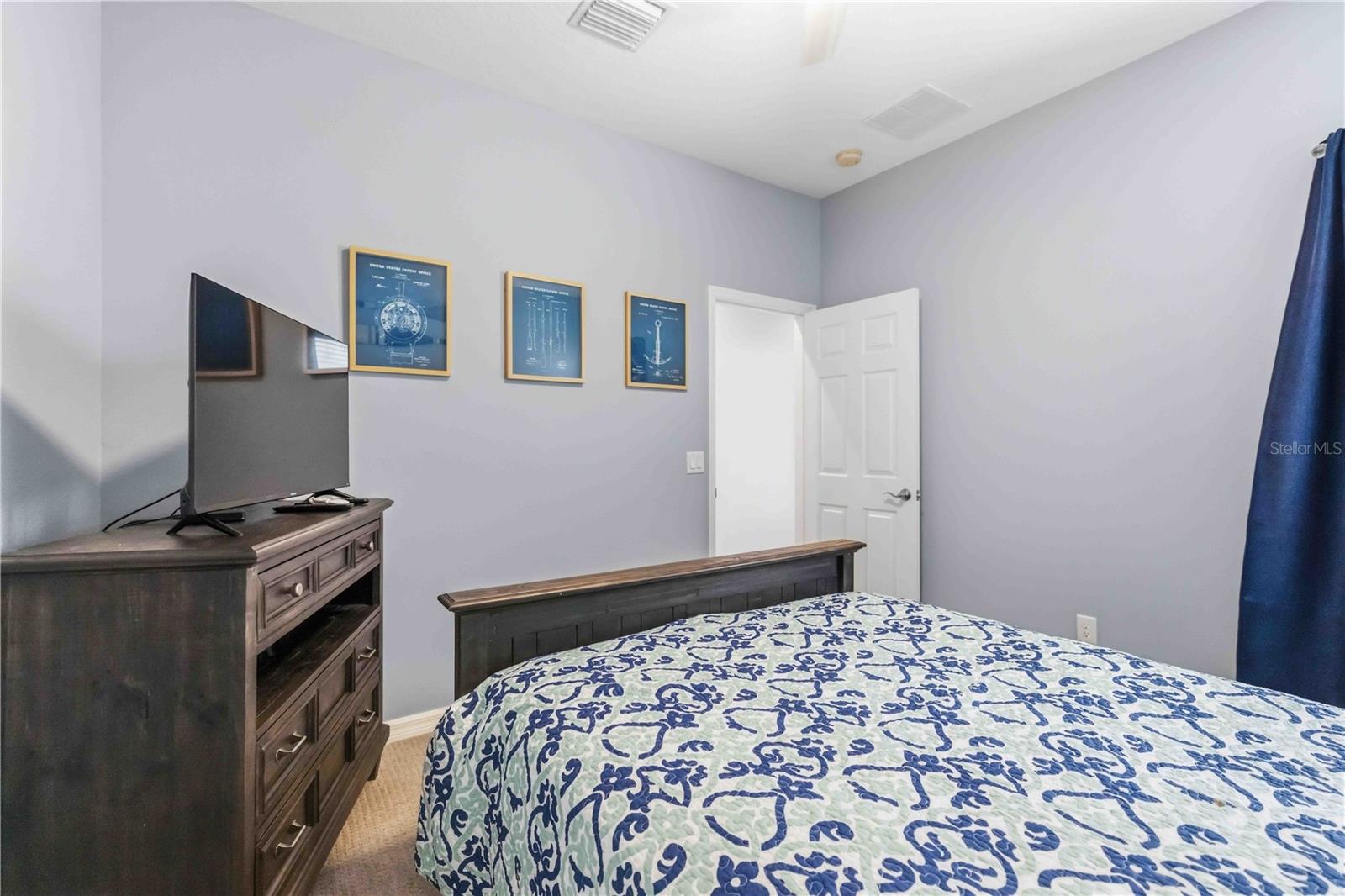 PALMA SOLA TRACE - Residential