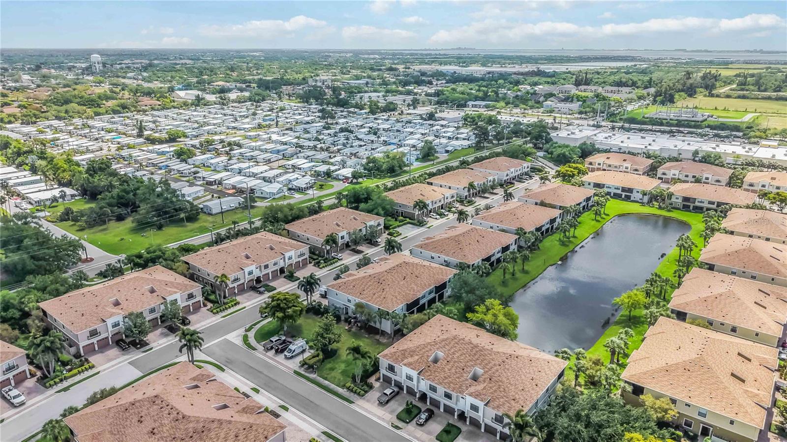 PALMA SOLA TRACE - Residential