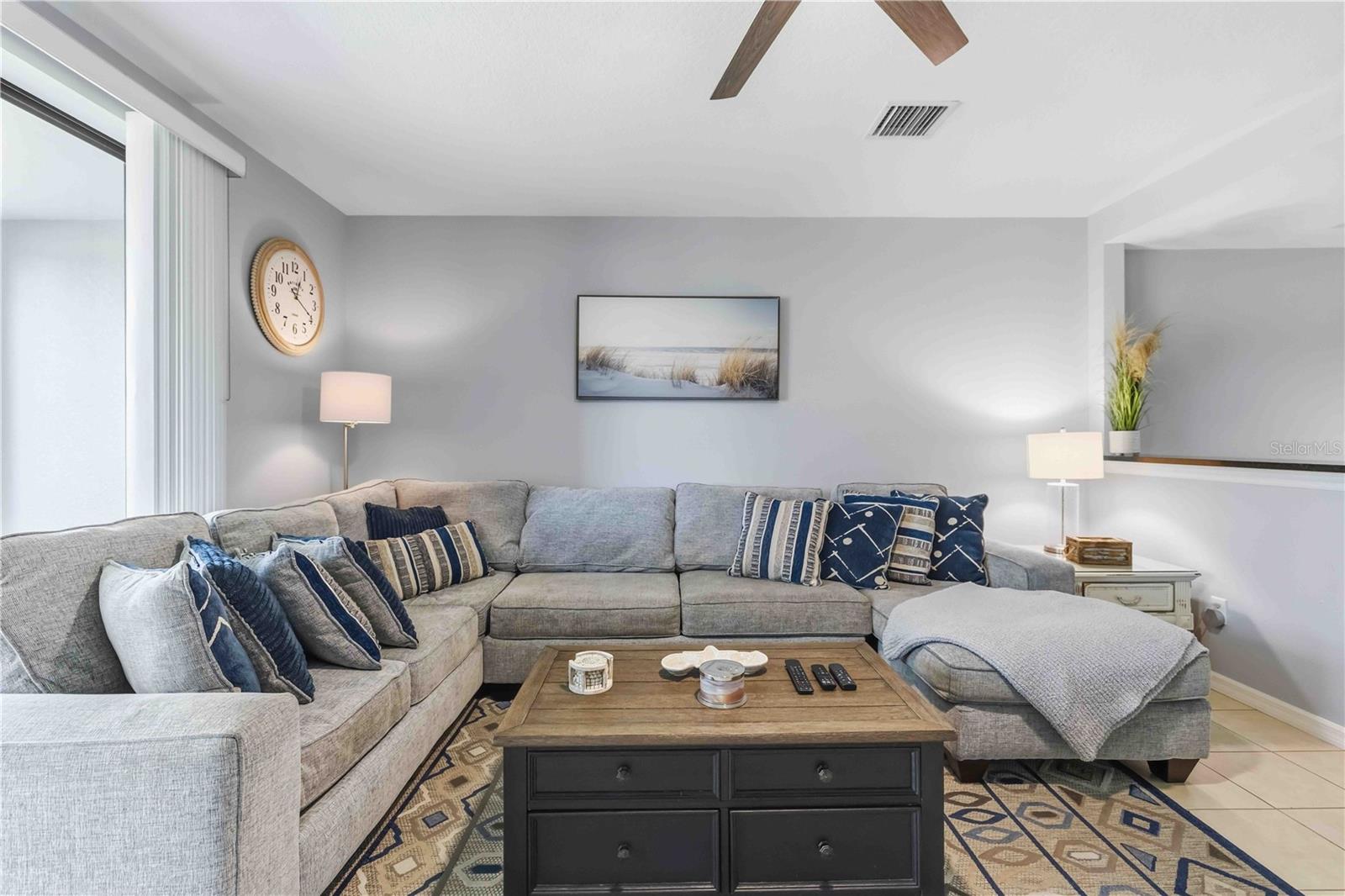 PALMA SOLA TRACE - Residential