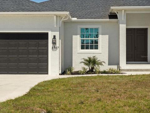 A home in PORT CHARLOTTE