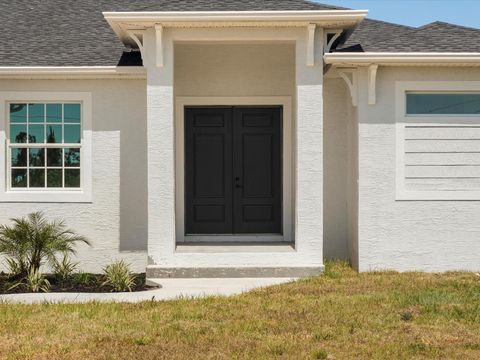 A home in PORT CHARLOTTE