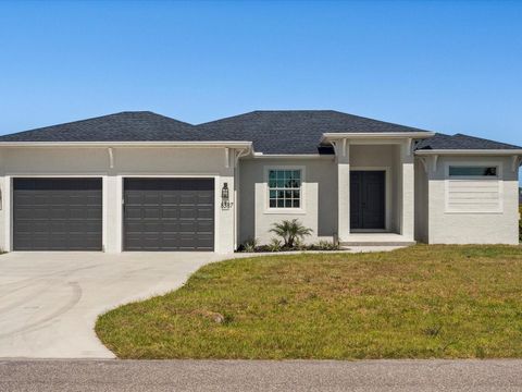 A home in PORT CHARLOTTE