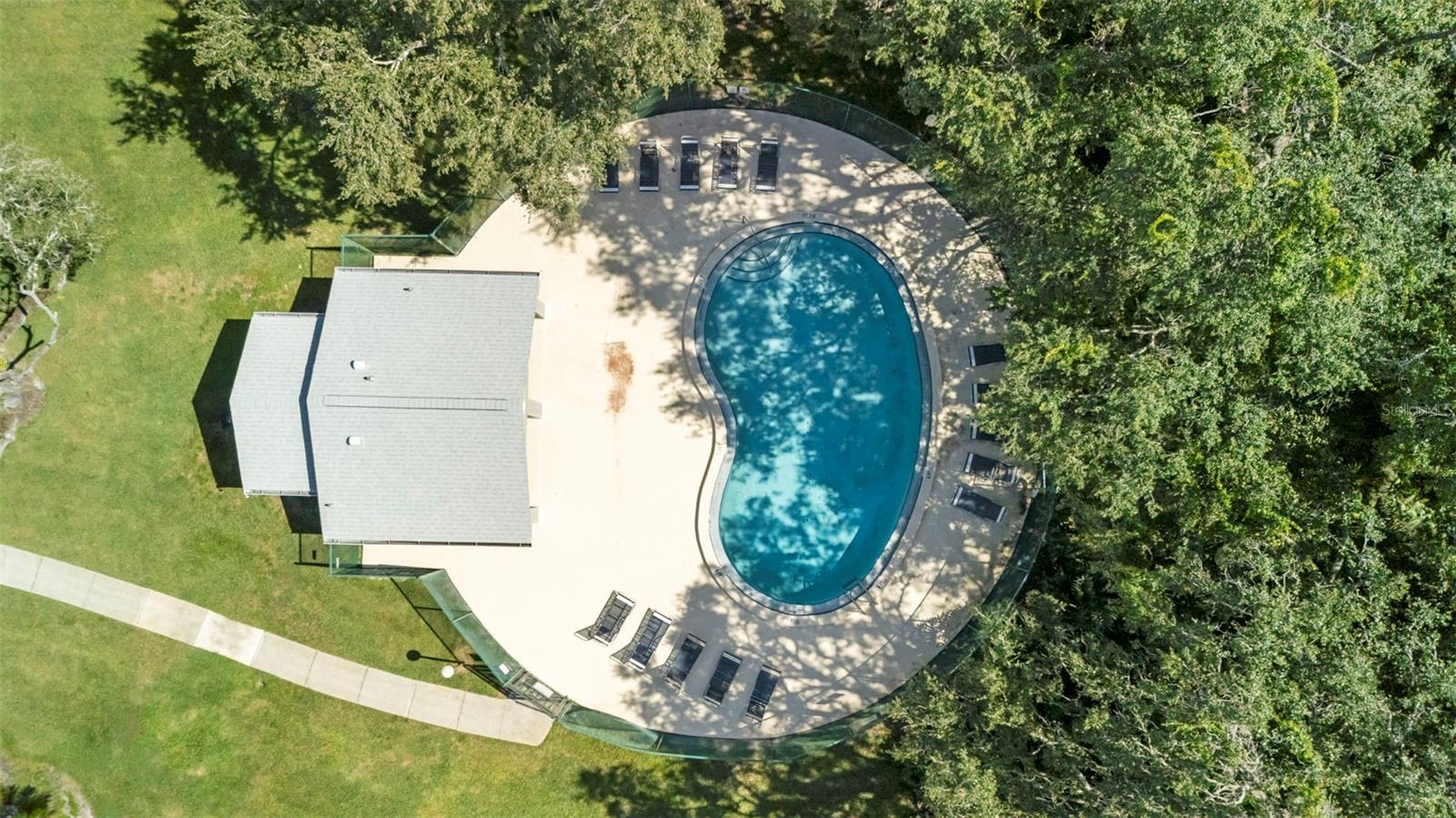 RAINTREE VILLAGE CONDO N - Residential