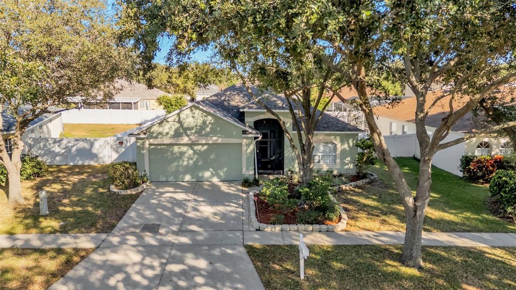 Photo of 2729 Pankaw Lane, Valrico, FL 33596 (MLS # L4956940)