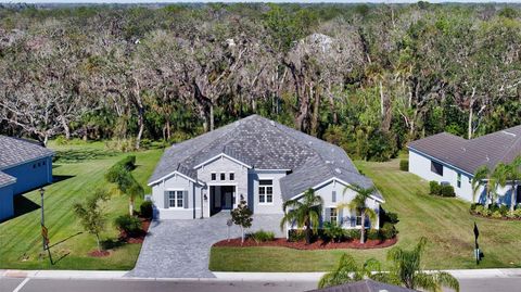 A home in PARRISH