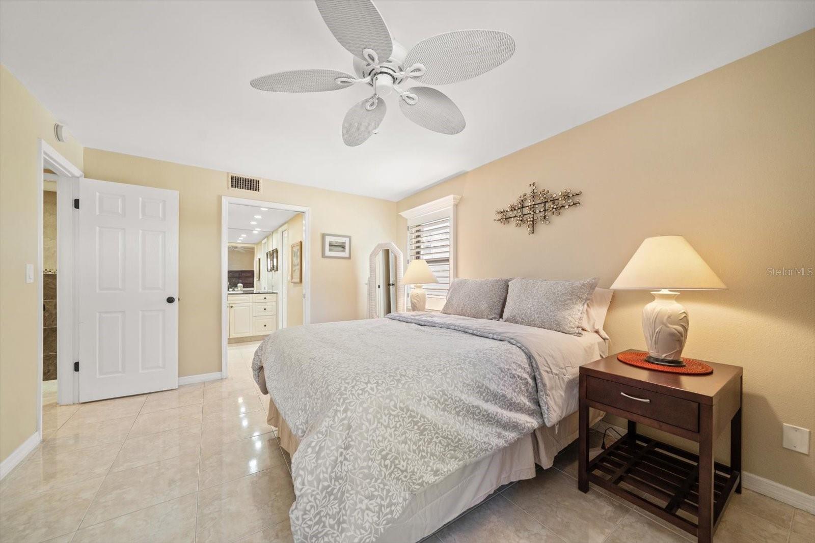 SEA CLUB OF INDIAN SHORES CONDO - Residential