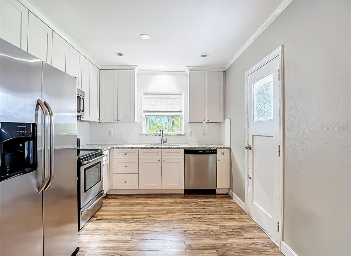 104 W OSBORNE AVENUE