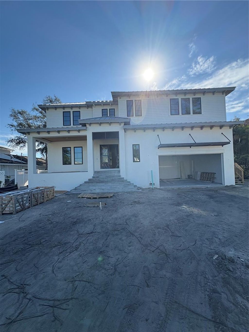 Photo of 559 W Davis Boulevard, Tampa, FL 33606 (MLS # TB8309114)