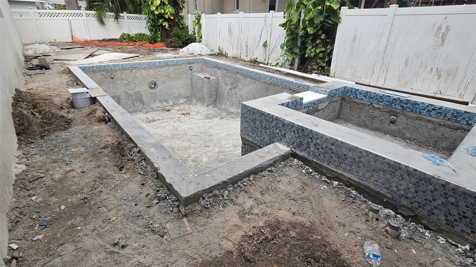 DAVIS ISLANDS REP OF PT O - Residential