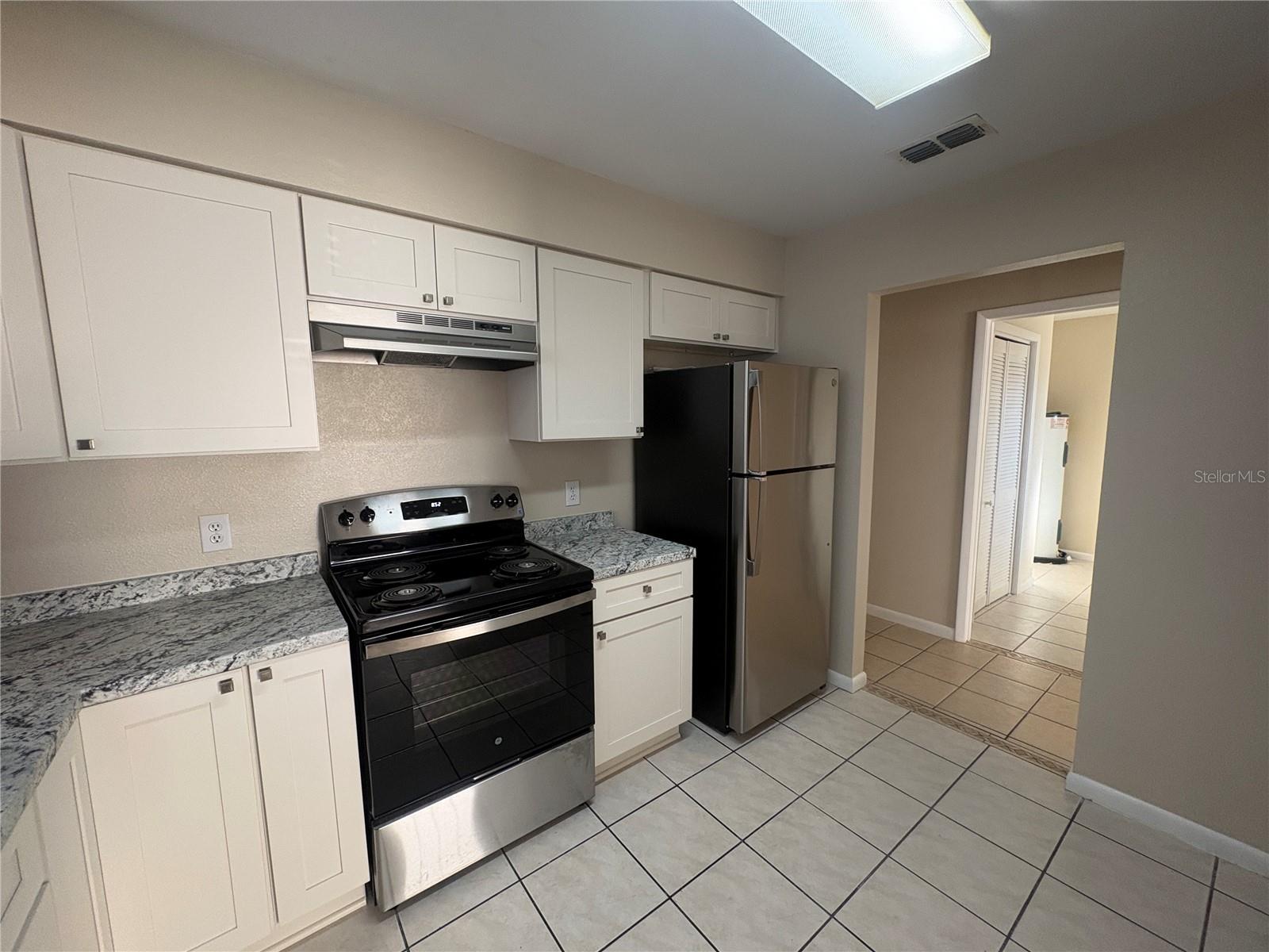MIK-WES SUB - Residential Lease