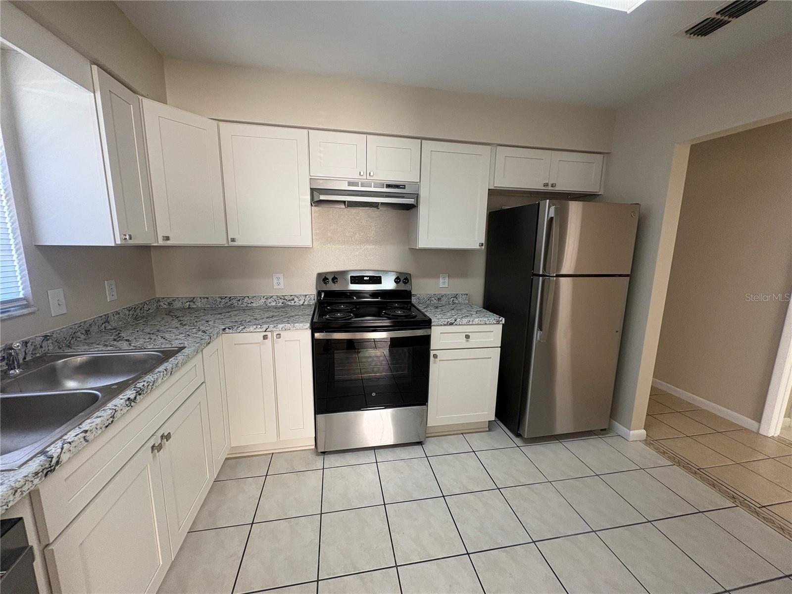 MIK-WES SUB - Residential Lease