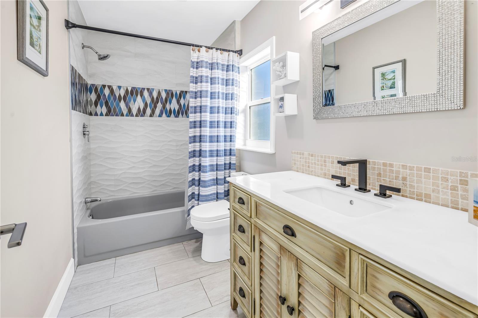 TIERRA VERDE UNIT 1 3RD REP - Residential