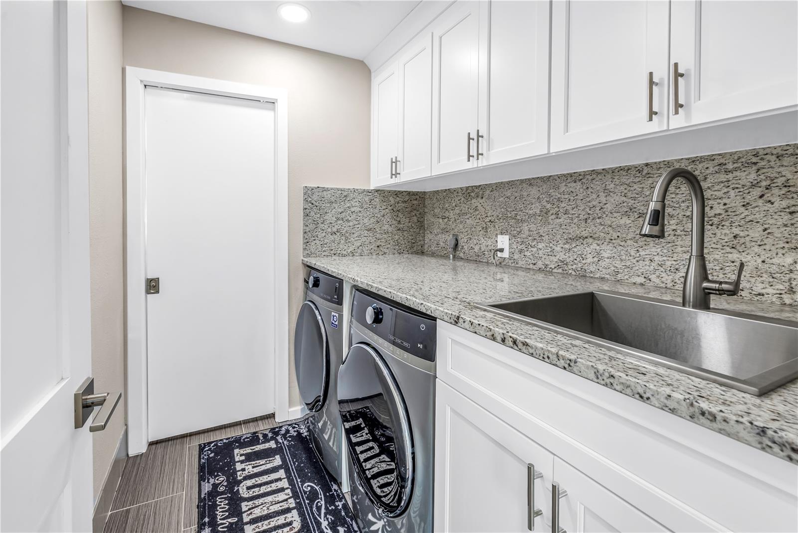 TIERRA VERDE UNIT 1 3RD REP - Residential