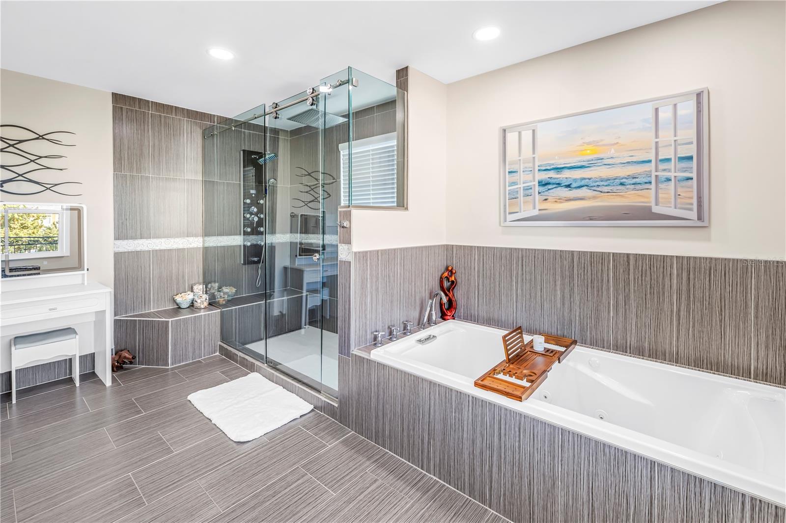 TIERRA VERDE UNIT 1 3RD REP - Residential