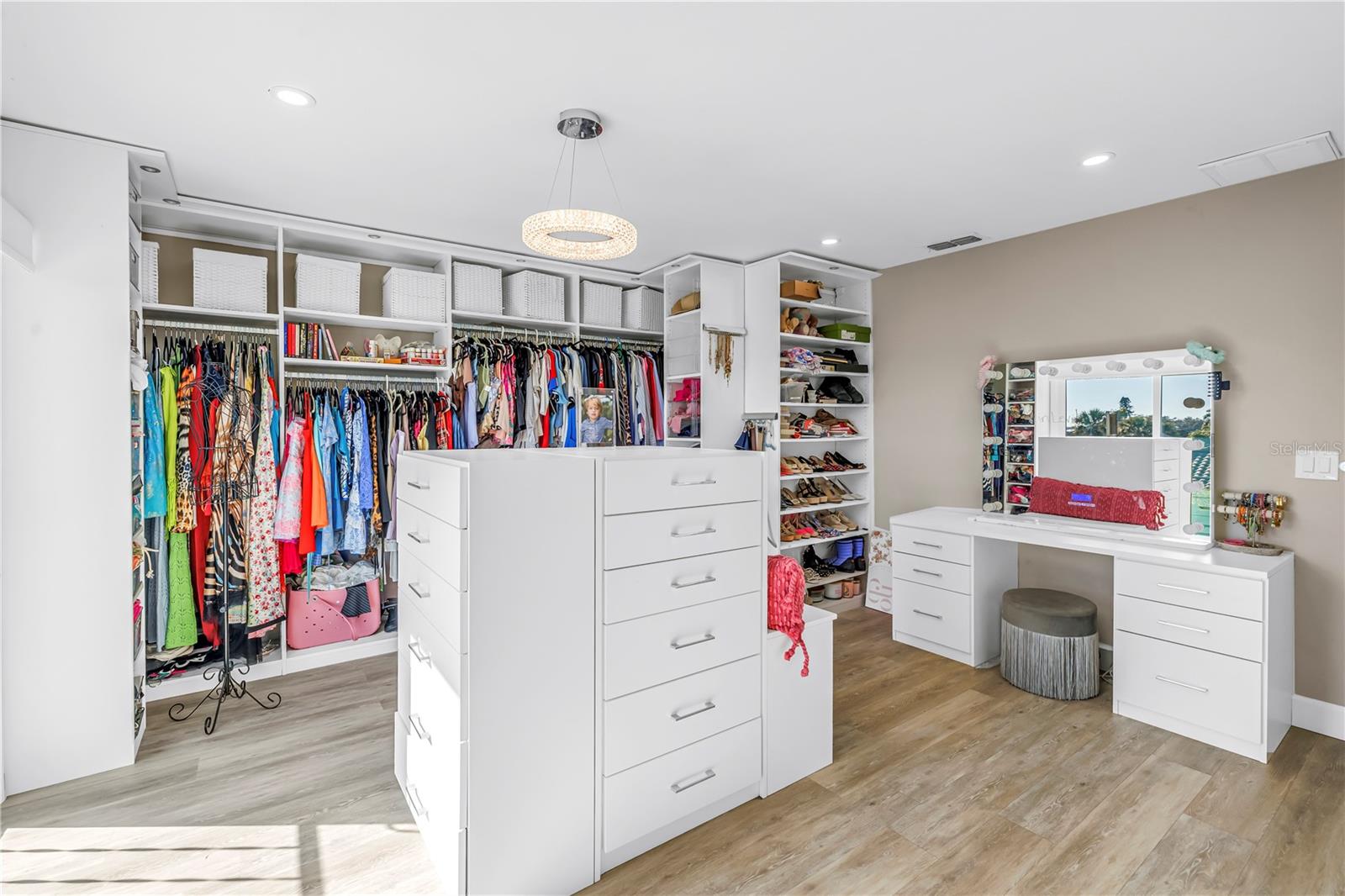 TIERRA VERDE UNIT 1 3RD REP - Residential