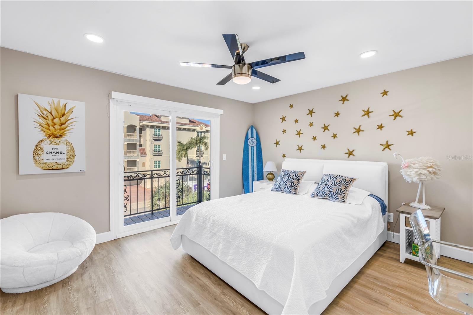 TIERRA VERDE UNIT 1 3RD REP - Residential