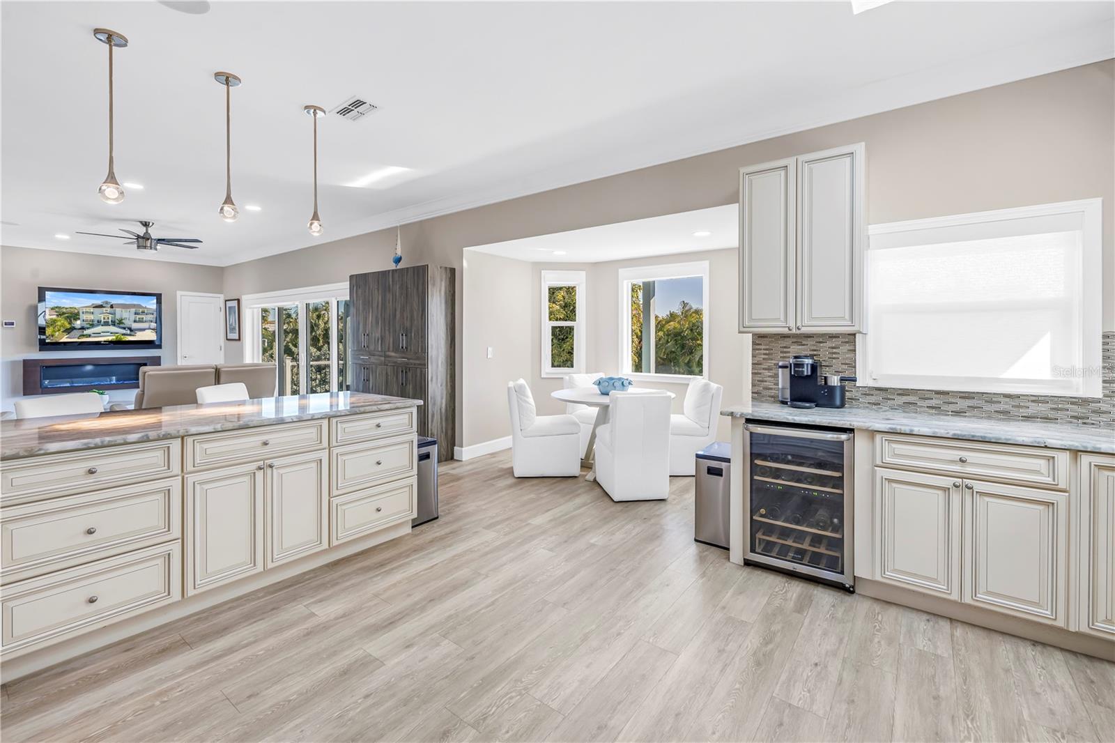 TIERRA VERDE UNIT 1 3RD REP - Residential