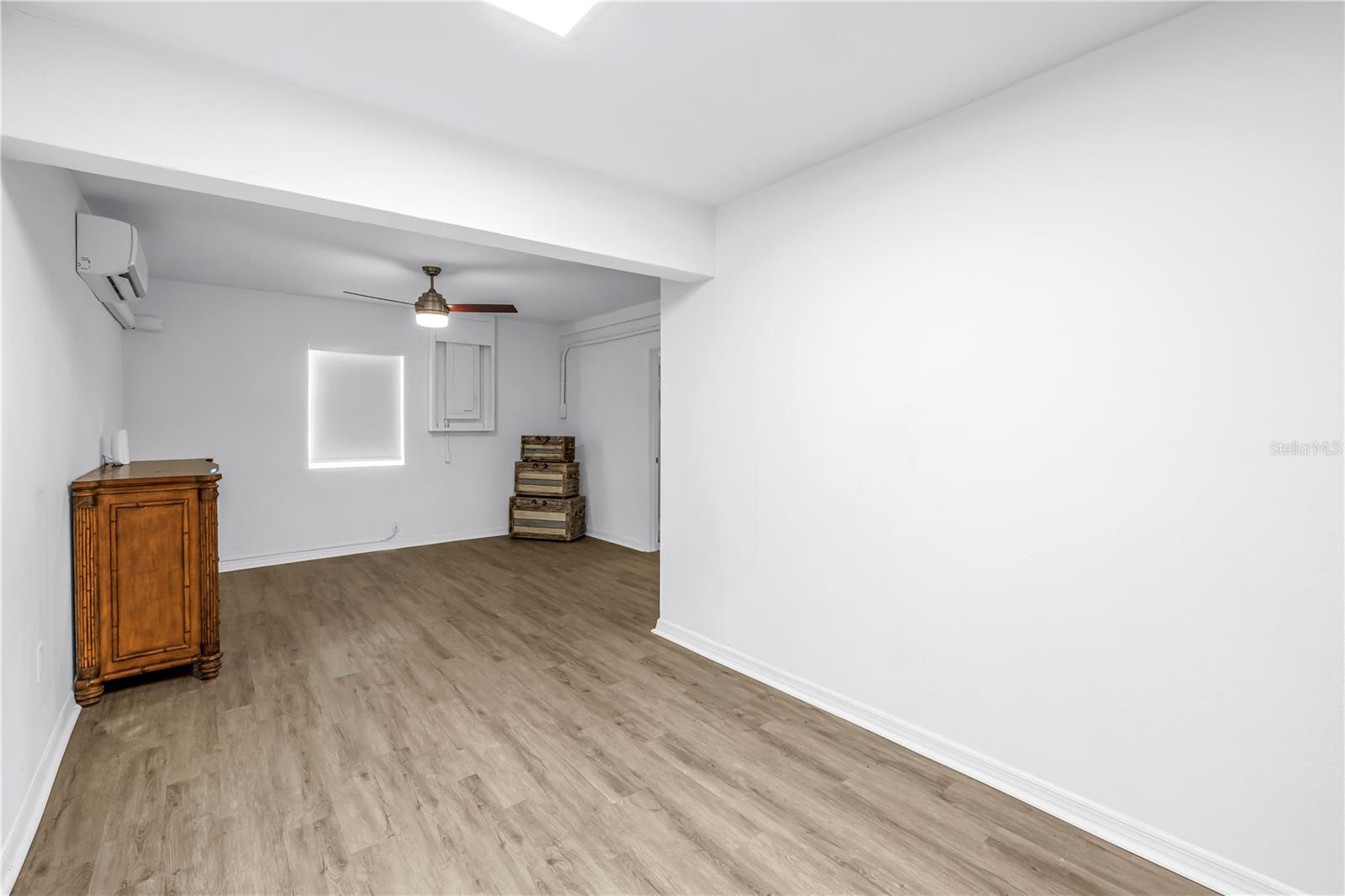 TIERRA VERDE UNIT 1 3RD REP - Residential