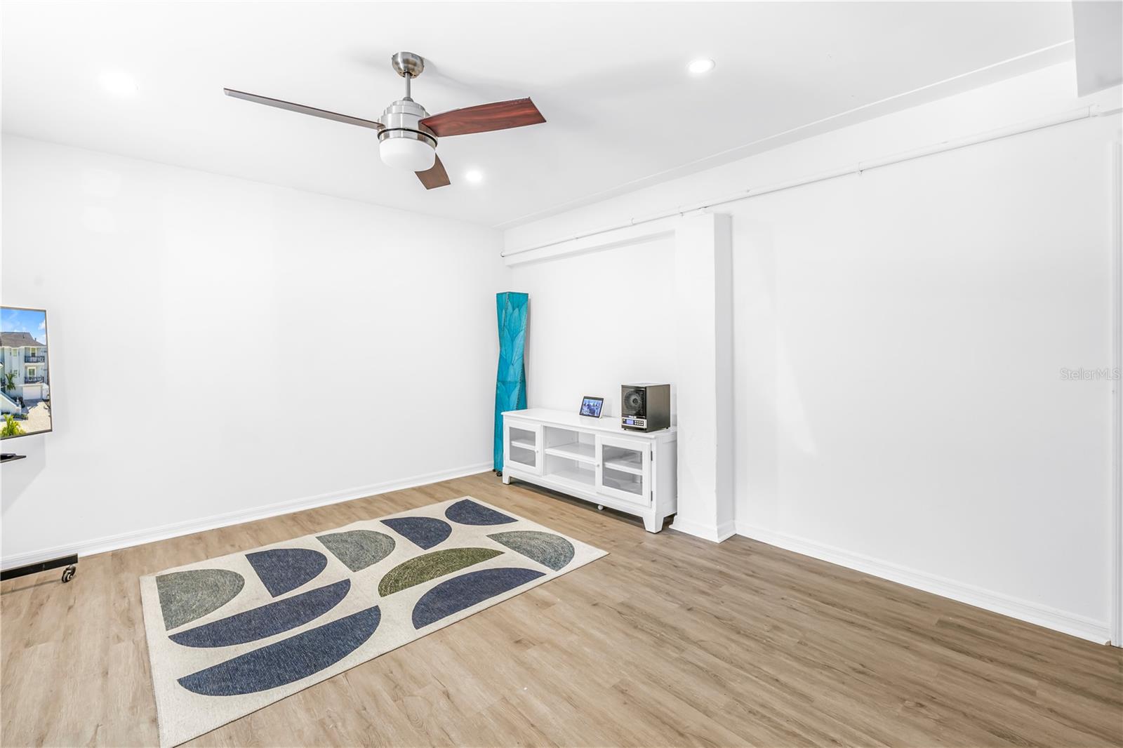 TIERRA VERDE UNIT 1 3RD REP - Residential