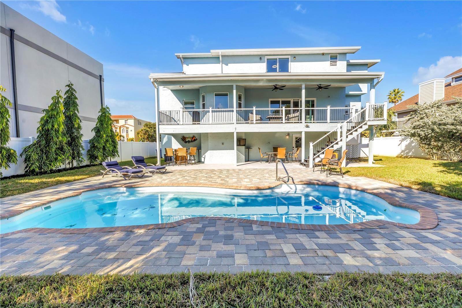 TIERRA VERDE UNIT 1 3RD REP - Residential