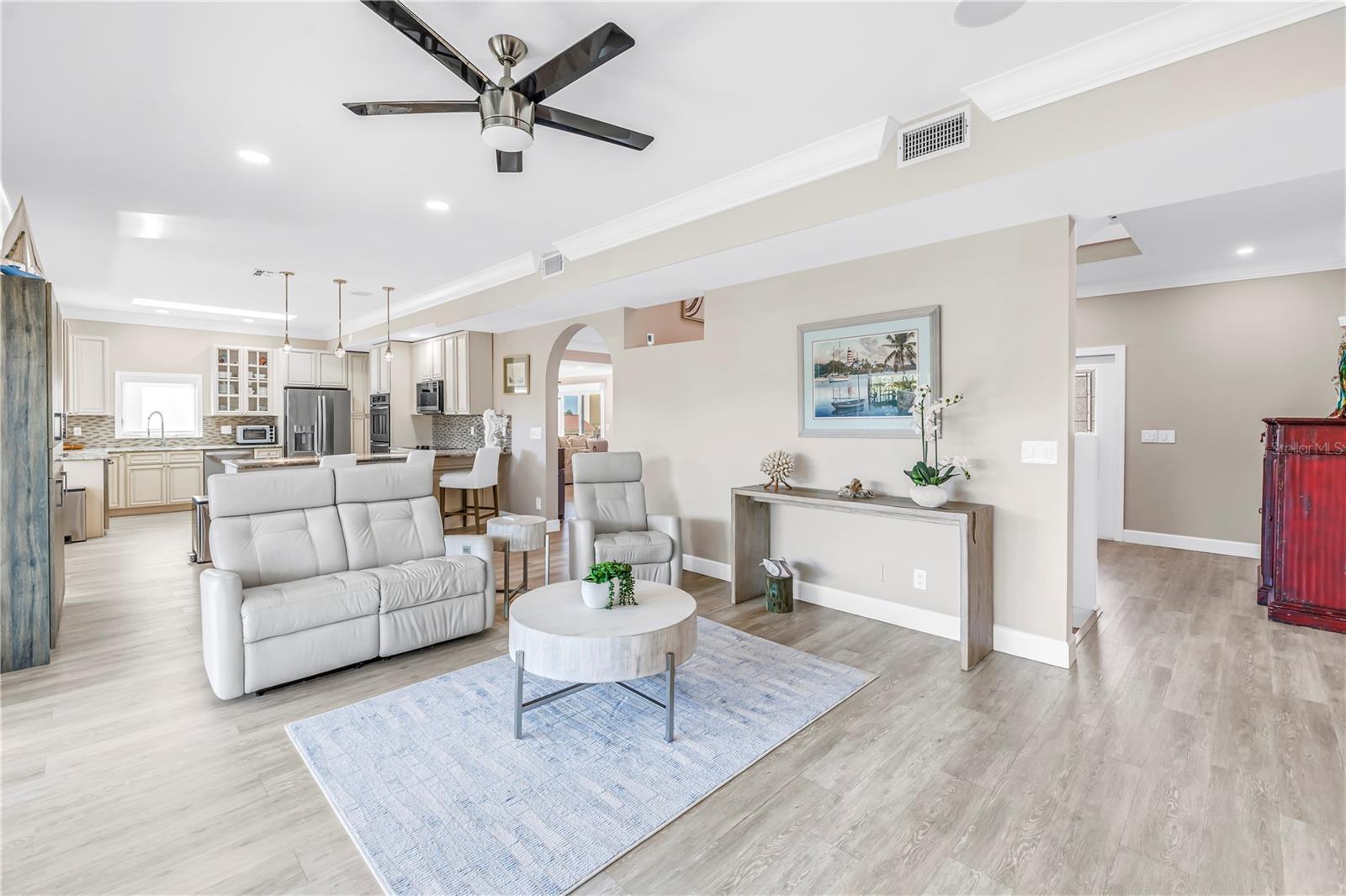 TIERRA VERDE UNIT 1 3RD REP - Residential