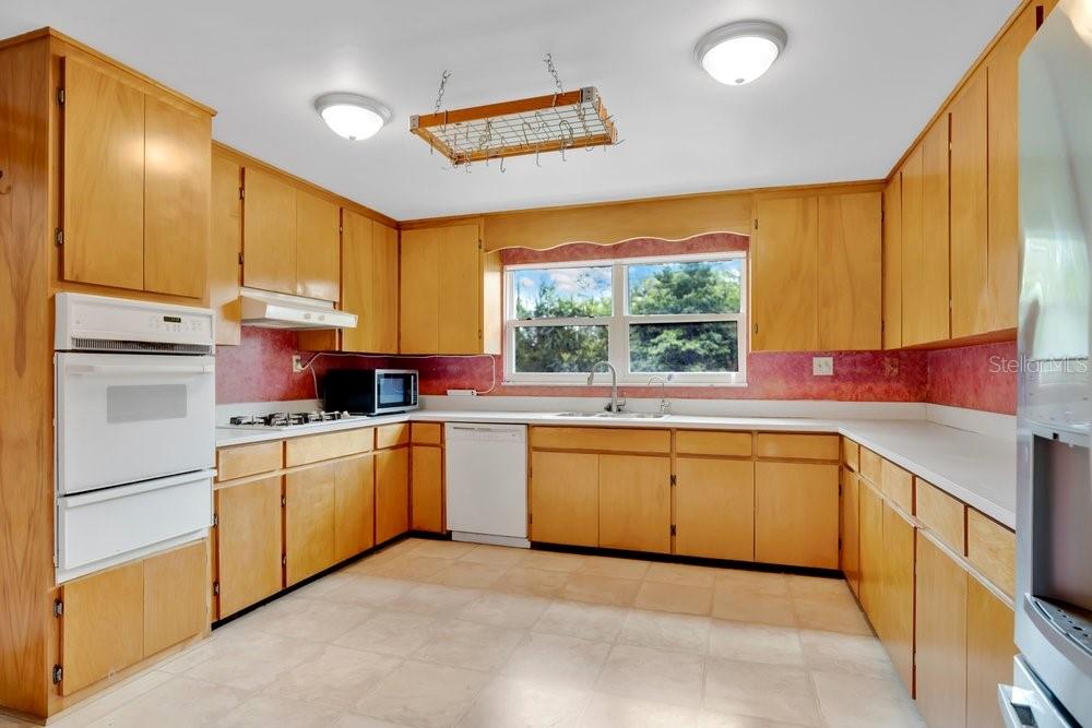 ROCK SPGS - Residential