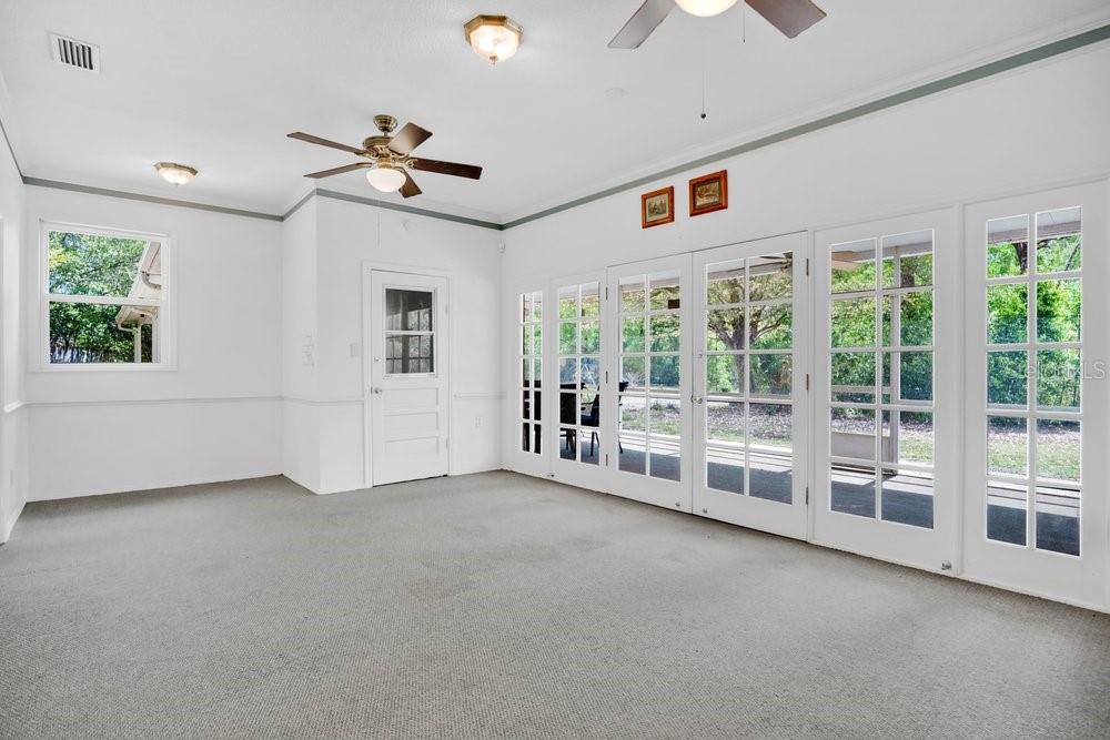 ROCK SPGS - Residential