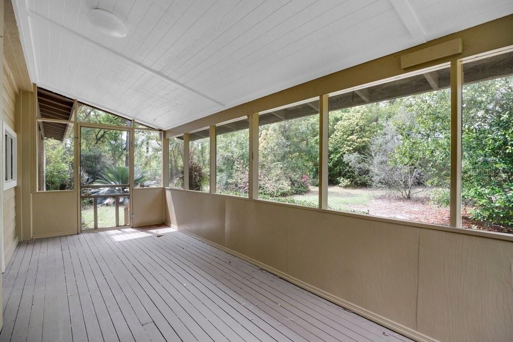 ROCK SPGS - Residential