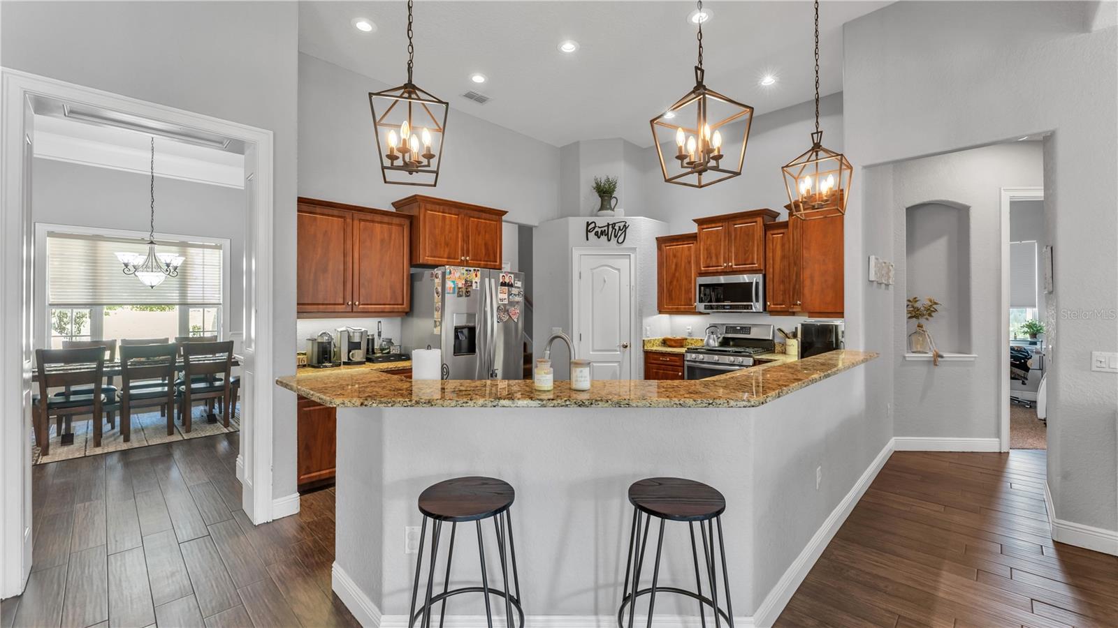 BROOKSIDE BLUFF - Residential