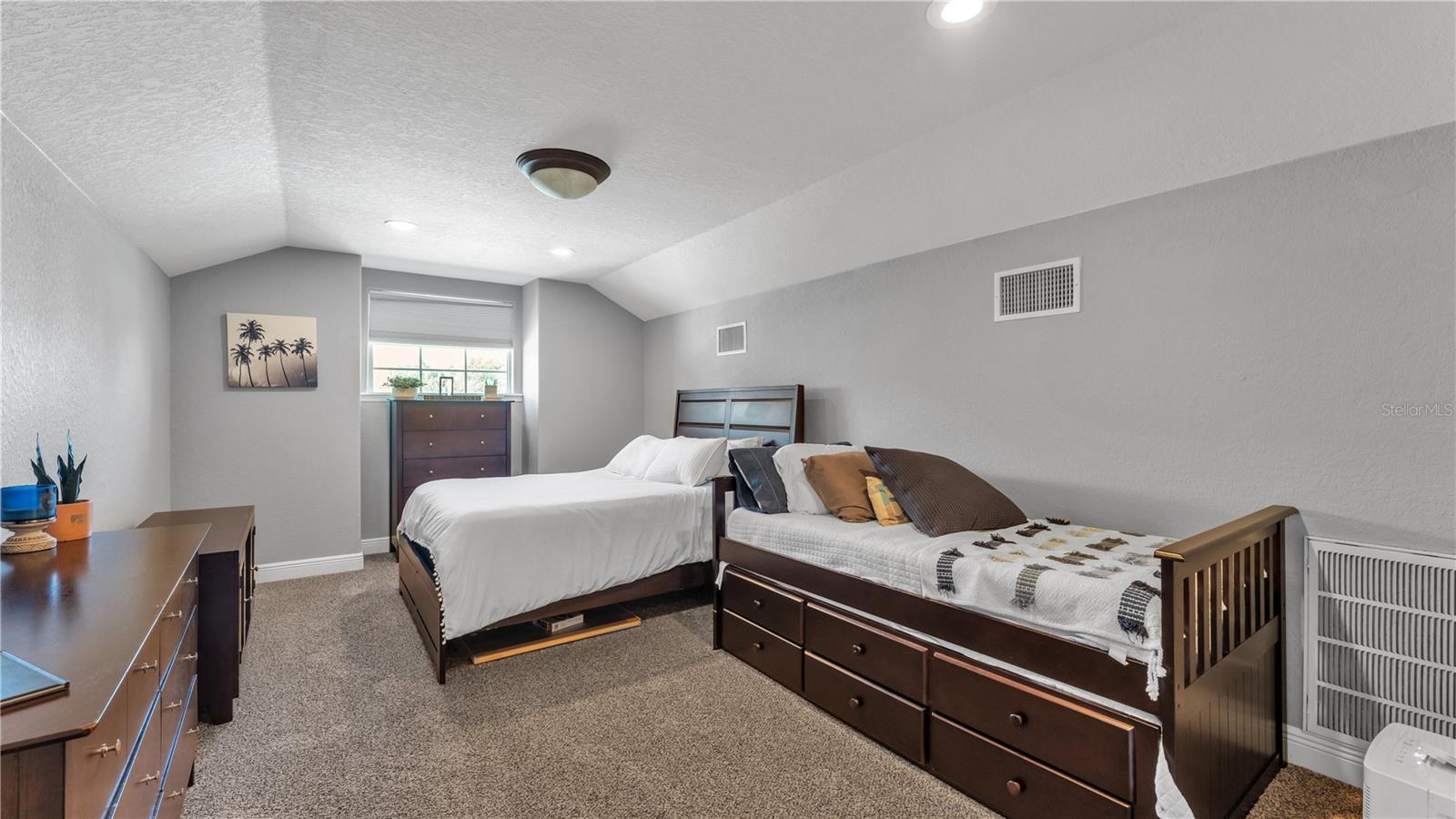 BROOKSIDE BLUFF - Residential