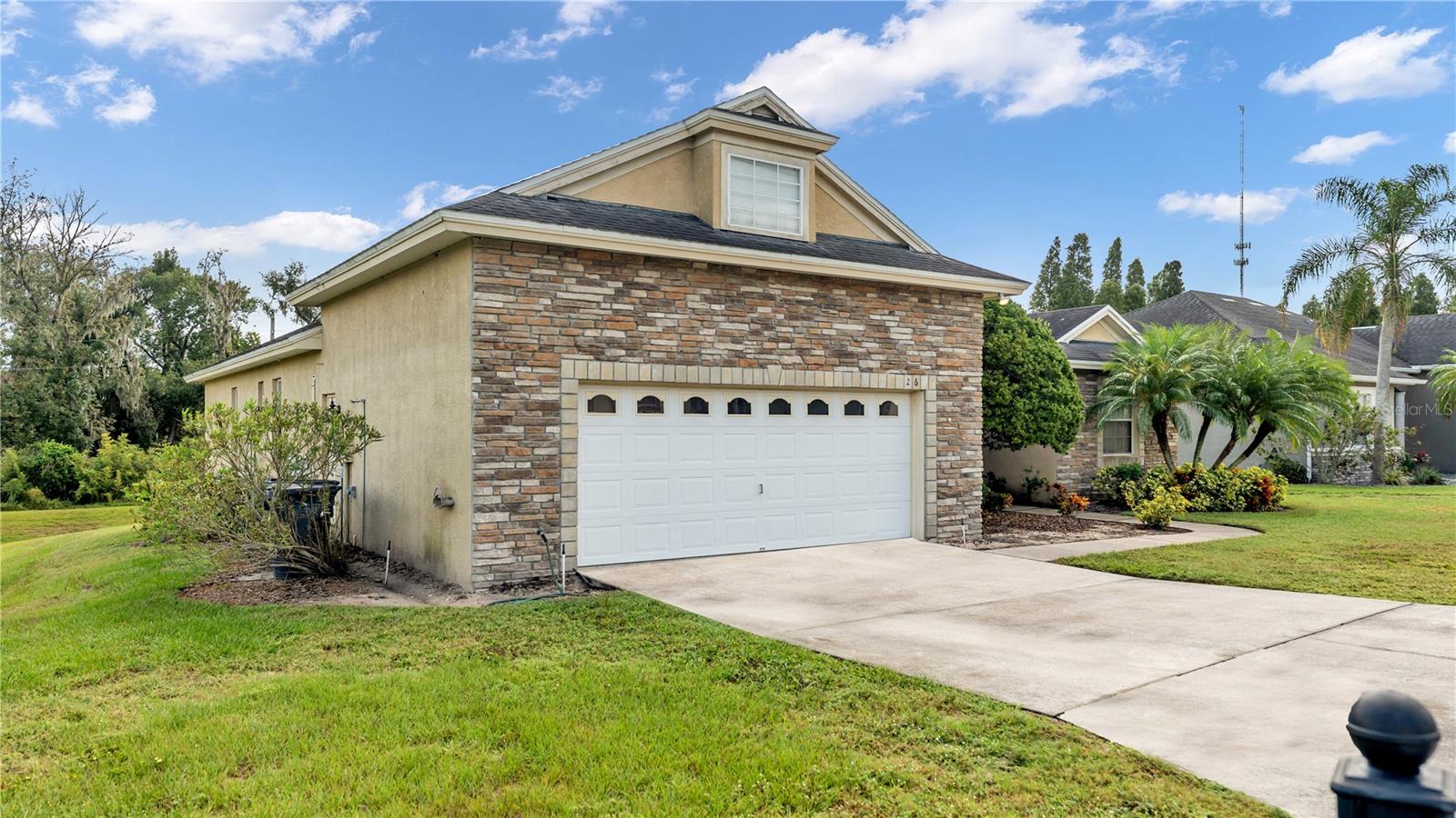 BROOKSIDE BLUFF - Residential