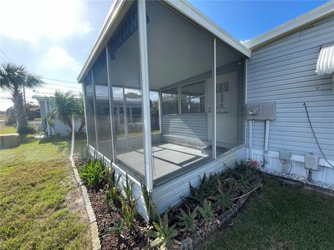 A home in PALM HARBOR