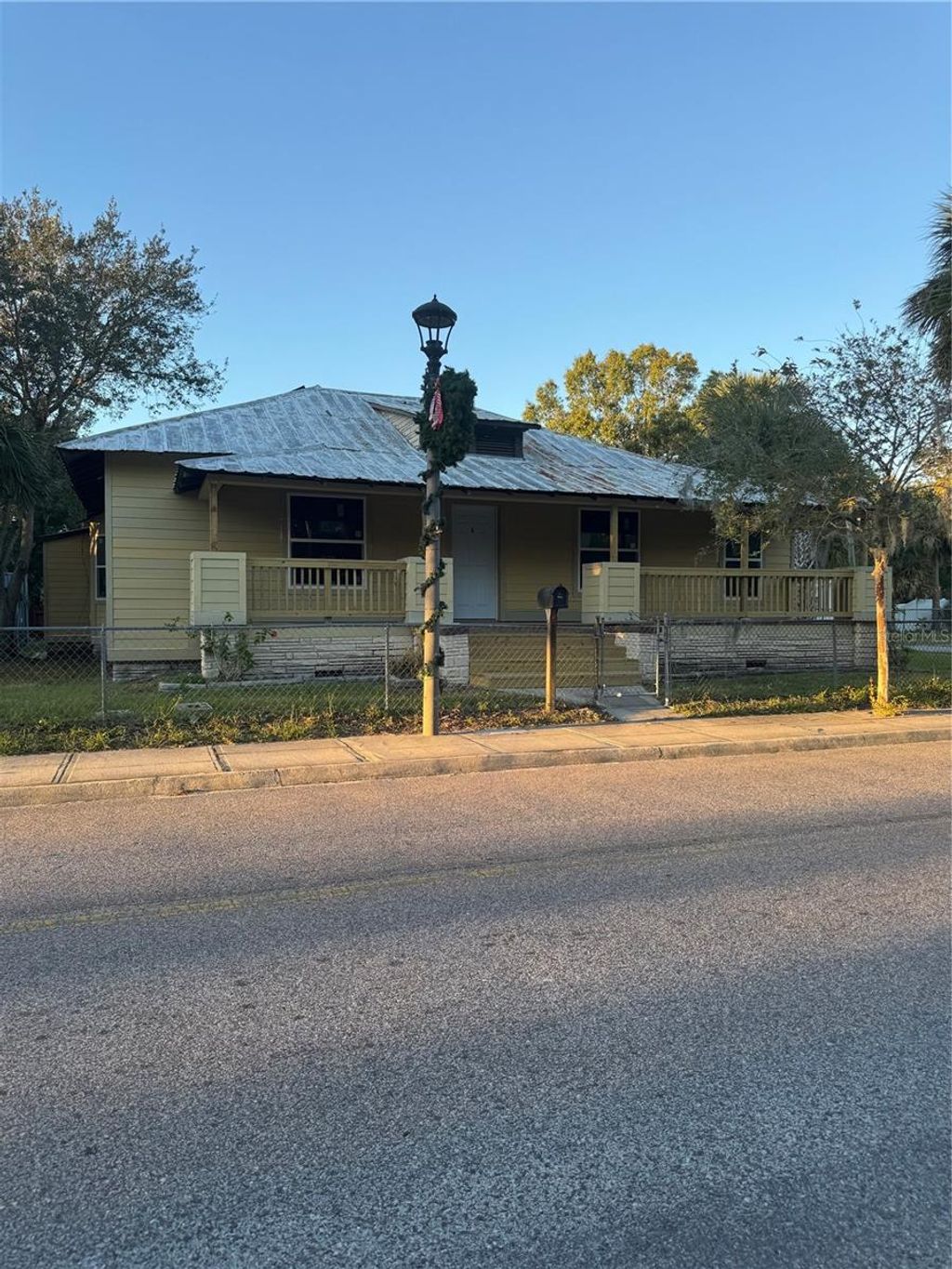 Photo of 585 Washington Street, New Smyrna Beach, FL 32168 (MLS # NS1085147)