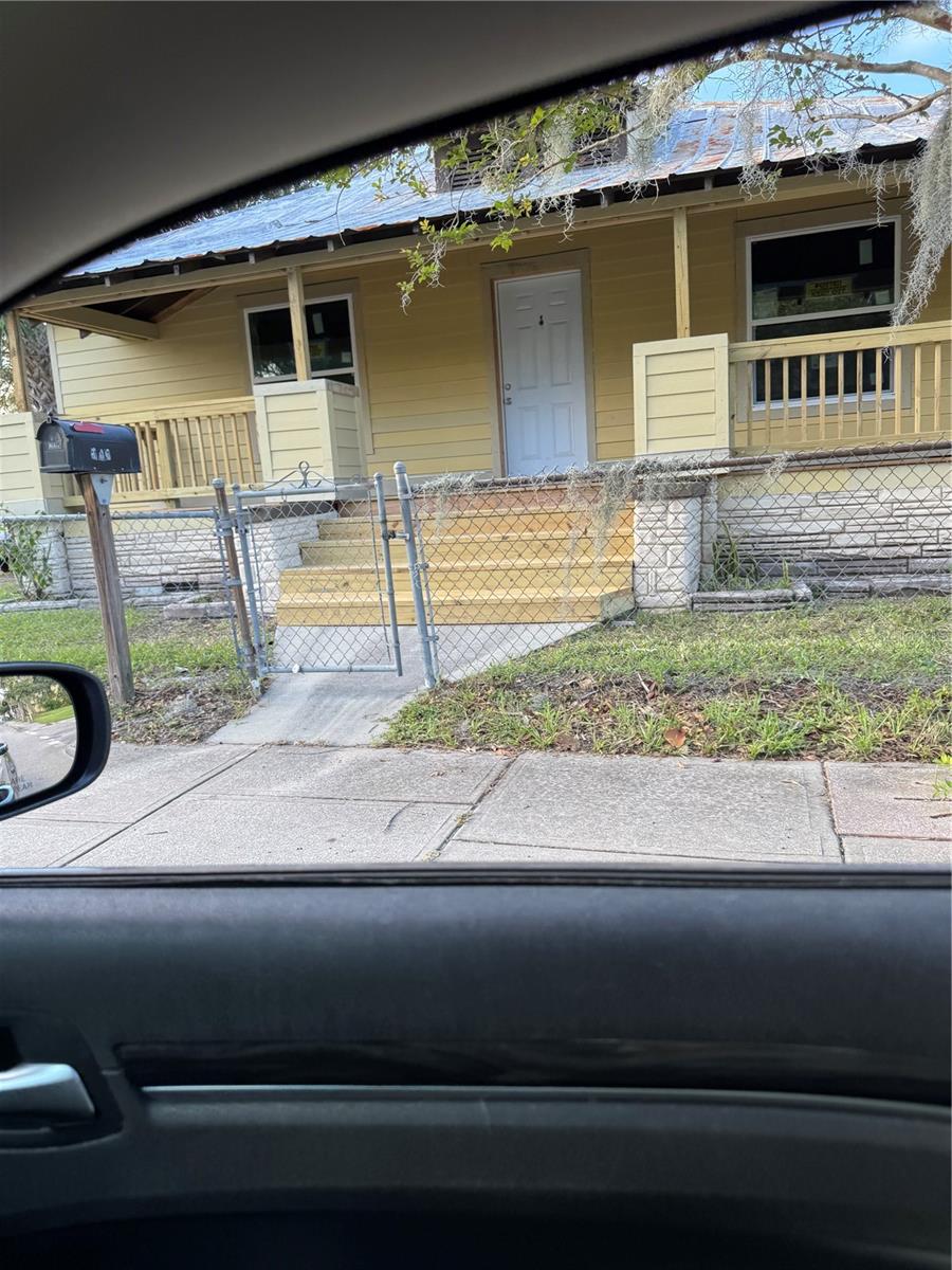 585 WASHINGTON STREET