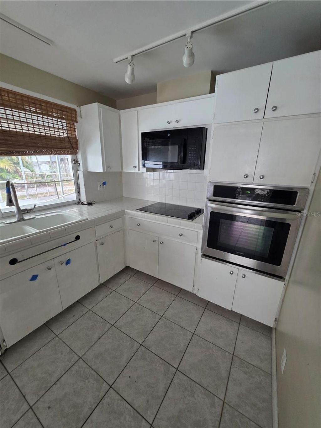 Photo of 6011 NE 19th Avenue, Fort Lauderdale, FL 33308 (MLS # O6364239)