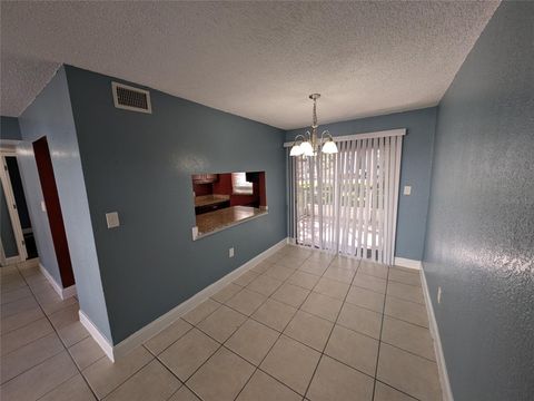 Tiny photo for 2564 SE 15th Avenue #E, Ocala, FL 34471 (MLS # OM715848)