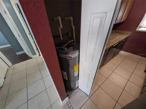 Tiny photo for 2564 SE 15th Avenue #E, Ocala, FL 34471 (MLS # OM715848)