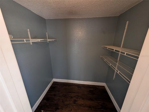 Tiny photo for 2564 SE 15th Avenue #E, Ocala, FL 34471 (MLS # OM715848)