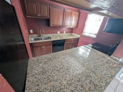 Tiny photo for 2564 SE 15th Avenue #E, Ocala, FL 34471 (MLS # OM715848)