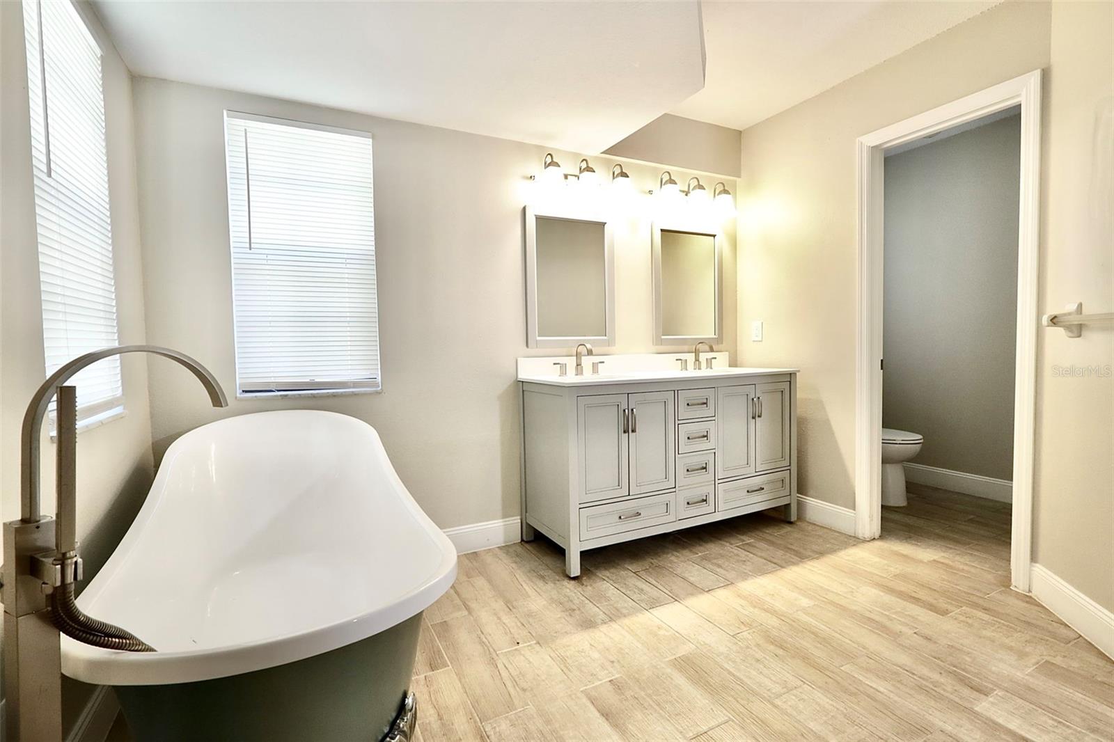 WOODLAND TERRACE AT COUNTRY CREEK - Residential