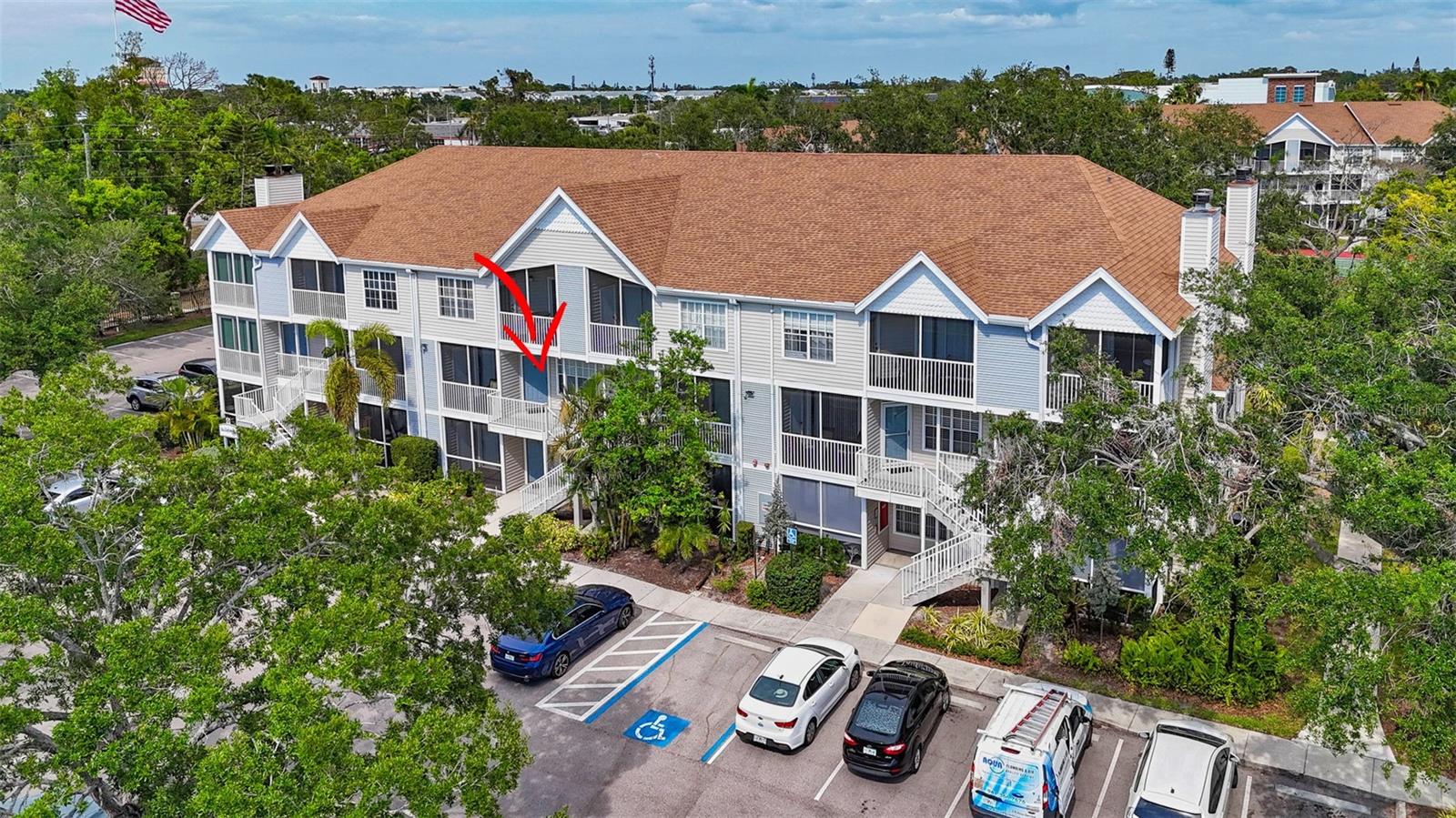HUGE PRICE REDCUTION, BEST VALUE IN CENTRAL PARK II
Live in the heart of Sarasota with this turnkey 2-bed, 2.5-bath condo in Central Park II—where downtown vibrancy meets peaceful bayou charm. Just a short stroll from Main Street, Bayfront Park, Marina Jack, the Legacy Trail, and Payne Park, this hidden gem offers unbeatable walkability and lifestyle value. Launch a kayak just steps from your door and paddle to Sarasota Bay, or relax on your 2 screened lanais with views of lush, tropical landscaping. Inside, enjoy 1,224 sq ft of open living space with a bright great room, breakfast bar, and two ensuite bedrooms—each with walk-in closets and private balcony access. Fully furnished and rental-ready, this unit has generated up to $4,000/month on Airbnb and VRBO. Central Park II delivers resort-style amenities: heated pool, spa, fitness center, tennis/pickleball, kayak launch, day dock, BBQ facilities and clubhouse. Just minutes from Siesta Key, St. Armands, and Sarasota Memorial Hospital—this is downtown Sarasota living at its best.